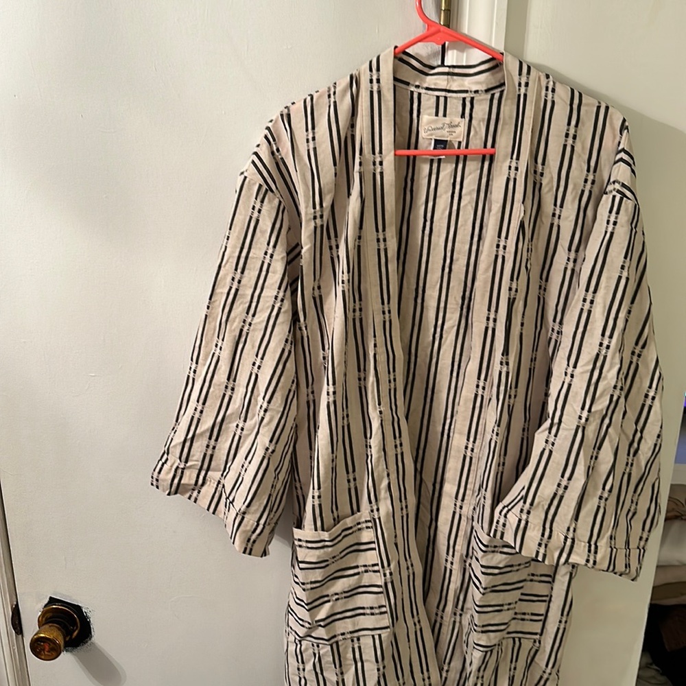 One size fits most kimono